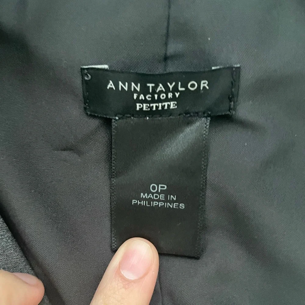 Ann Taylor Women’s Blazer Gray Business Formal Office Corporate Luxury Suit - Picture 4 of 4